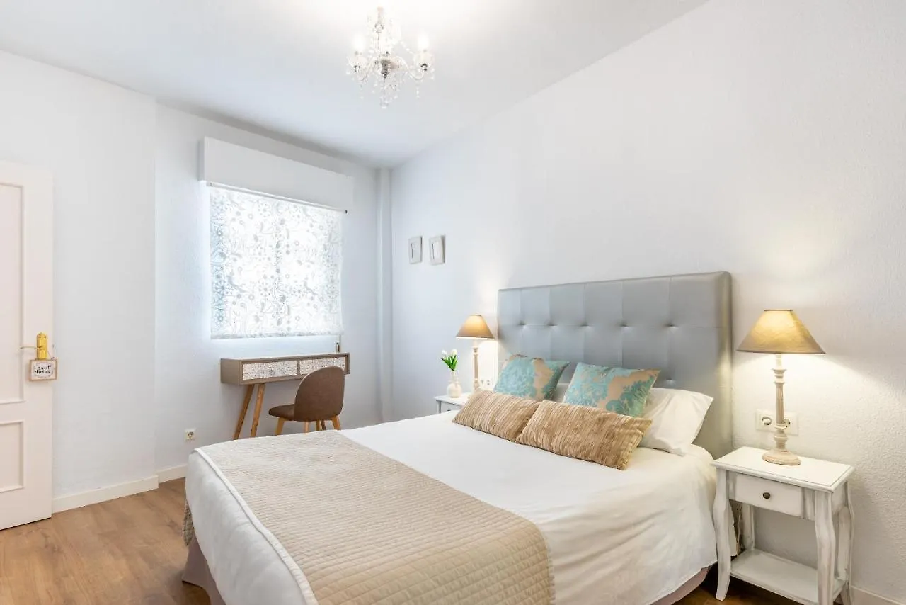 Historical Center Apartment Malaga parking&smart tv Spanien